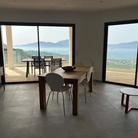 Loca Apartment *